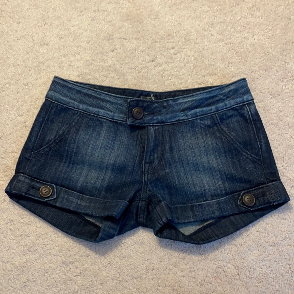 NWOT Vigoss Jean Shorts
